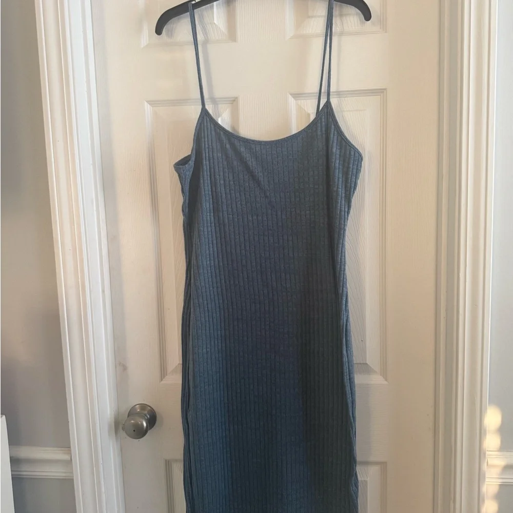 Blue Ribbed Button-Front Bodycon Dress - Picture 3 of 3